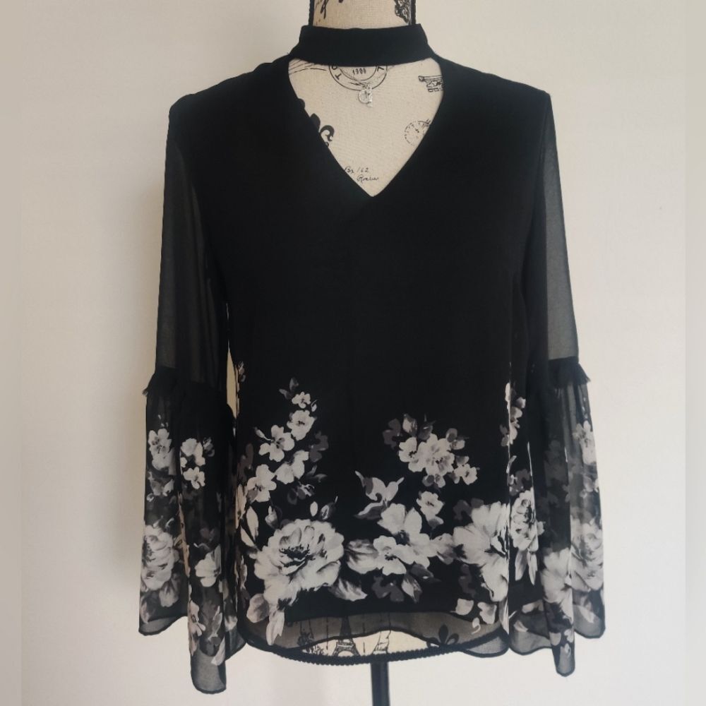 WHBM Black & White moody Florals Bohemian choker Long Bell Sleeve Flare top_2